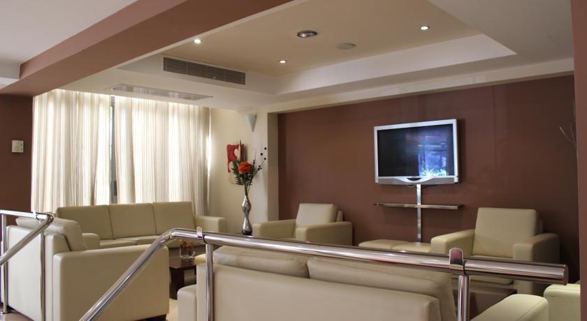 Europa Plaza Hotel