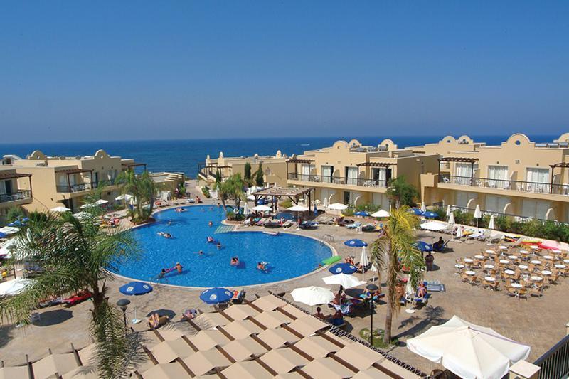 Louis Paphos Breeze