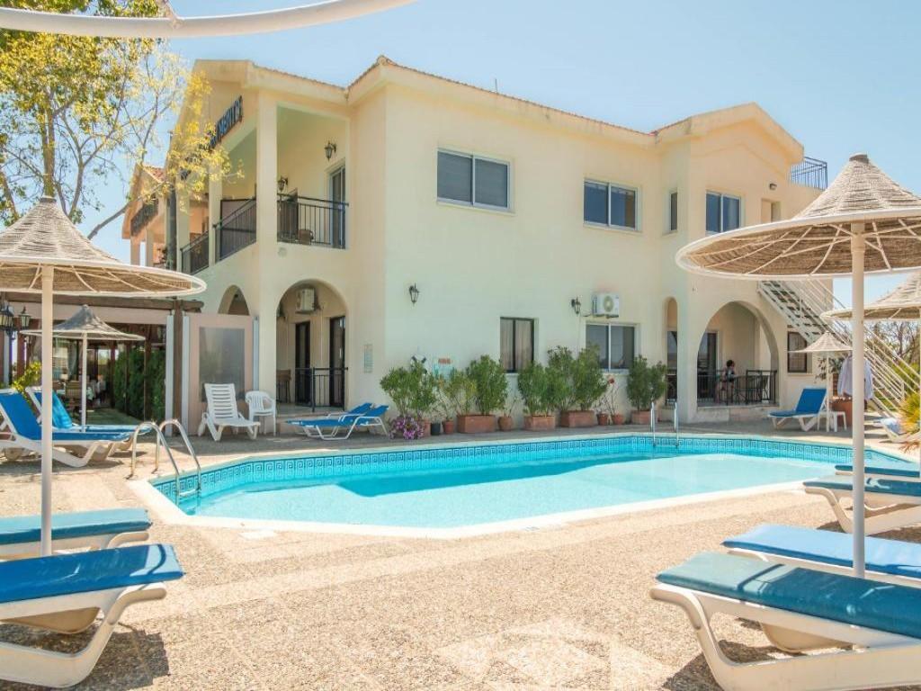 Hill View Restaurant & Apartments