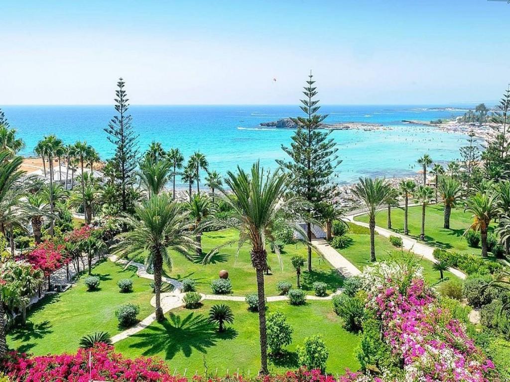 Nissi Park Hotel