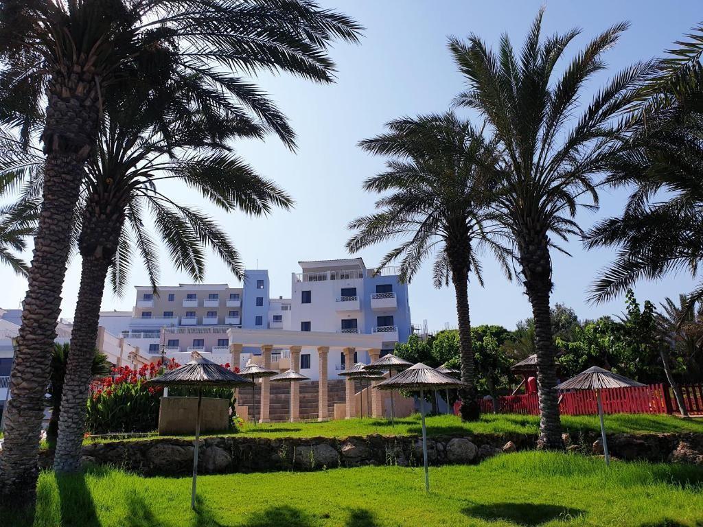 St. George Gardens Hotel Suites