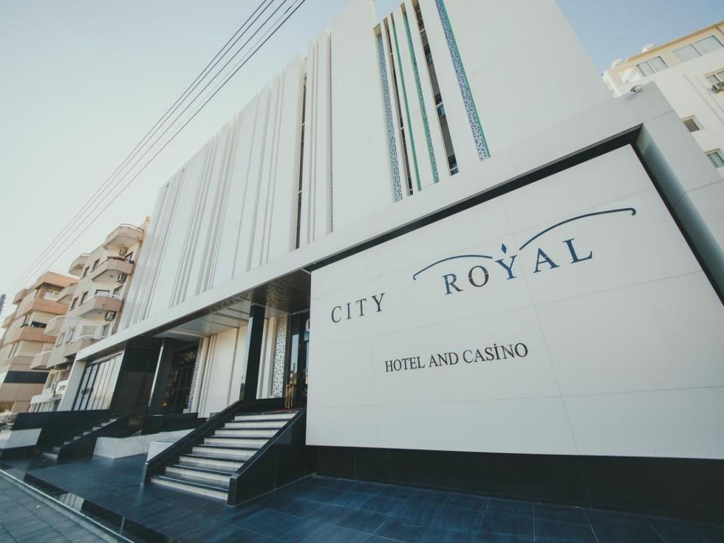 City Royal Hotel 