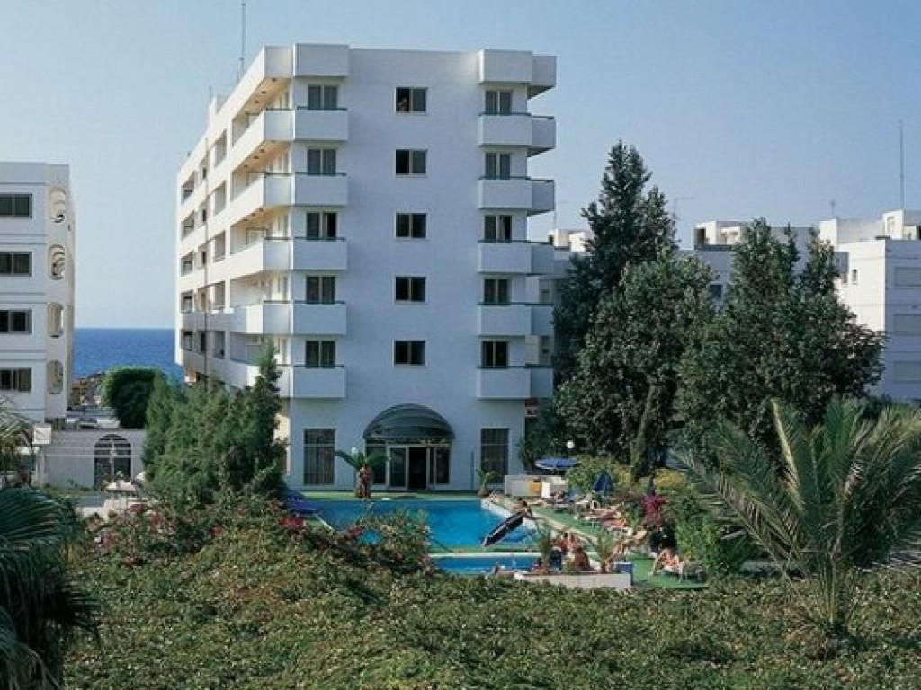 Allwin Roussos Beach
