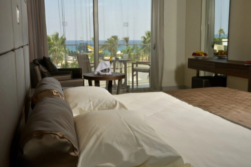 Adams Beach Hotel & Deluxe Wing