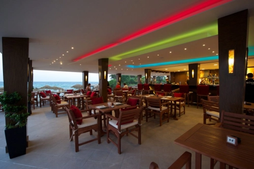 Adams Beach Hotel & Deluxe Wing