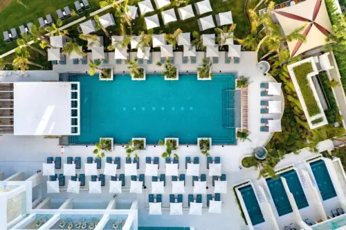 Amavi MadeForTwo Hotels