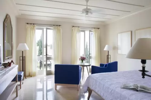 Anassa Hotel