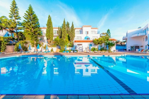 Andreotis Hotel & Apartments