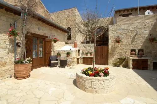 Arsorama Village Homes