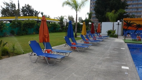 Caravel Hotel