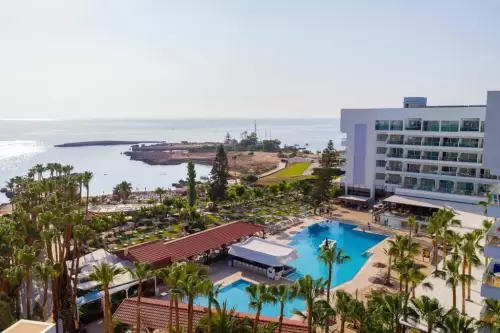 Cavo Maris Beach