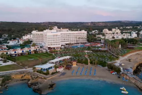 Cavo Maris Beach