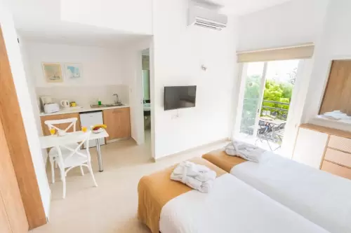 Chloraka Terrace Apartments
