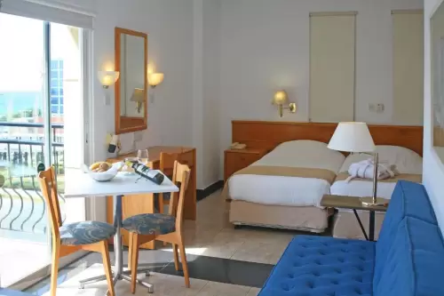 Chrielka Hotel Apartments