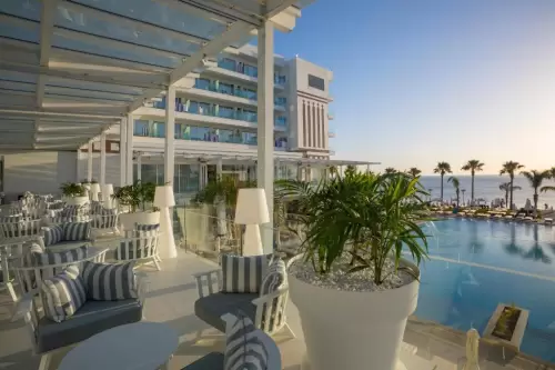 Constantinos The Great Beach Hotel