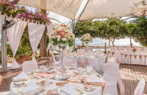 Coral Beach Hotel & Resort