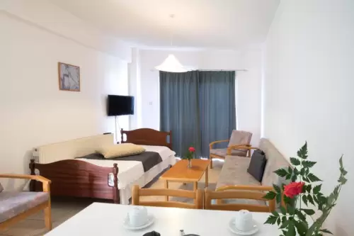 Debbie Xenia Hotel Apartments