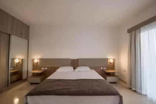 Deniz Airport Suites