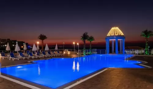Dome Hotel