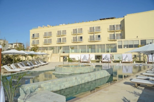 E-Hotel