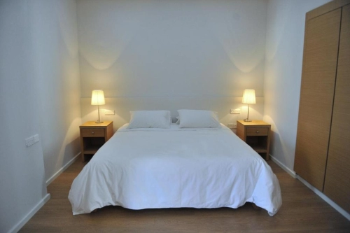 E-Hotel