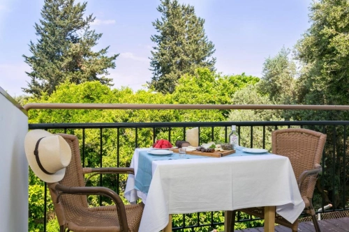 Fitos Inn Guest House