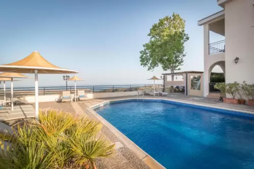 Hill View Restaurant & Apartments