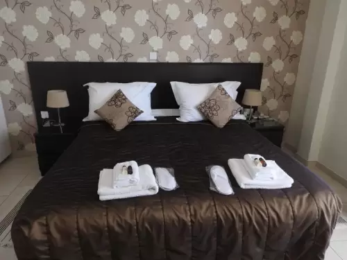 Hill View Restaurant & Apartments
