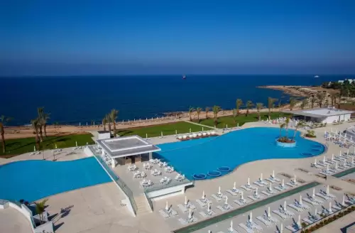 King Evelthon Beach Hotel and Resort