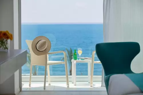 King Evelthon Beach Hotel and Resort