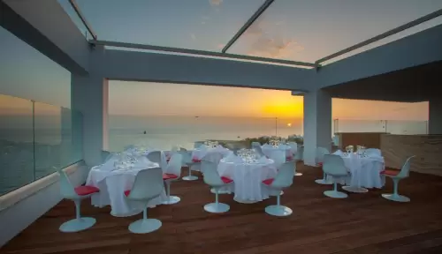 King Evelthon Beach Hotel and Resort