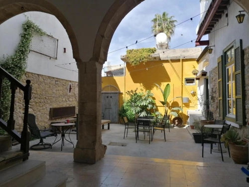 Le Mat Hostel