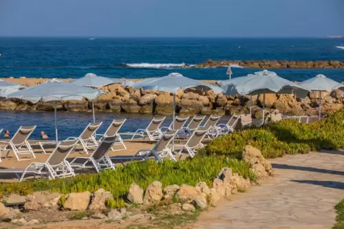 Leonardo Plaza Cypria Maris Beach Hotel & Spa & Leonardo Cypria Bay