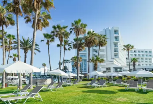 Leonardo Plaza Cypria Maris Beach Hotel & Spa & Leonardo Cypria Bay