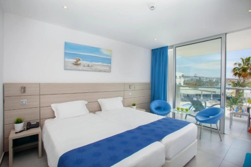 Limanaki Beach Hotel