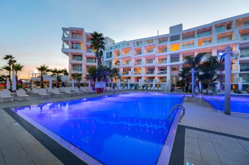 Limanaki Beach Hotel