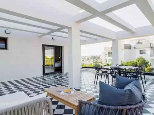 LIV The City Suites