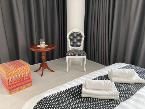 Lokal Hotel