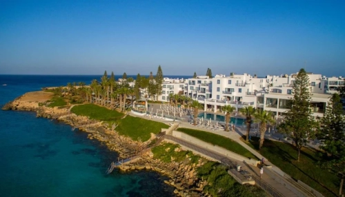Louis Nausicaa Luxury Villas