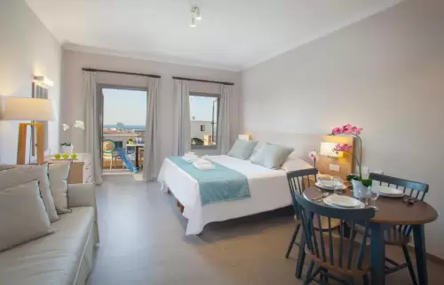 Louis St. Elias Resort