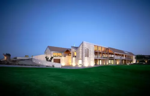 Minthis Resort