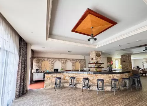 Navarria Hotel