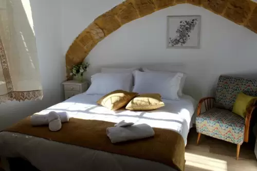 Pedieos Guest House