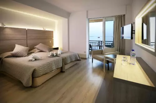 Pier Beach Hotel Apts