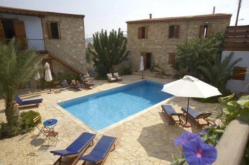 Porfyrios Country House