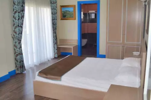 Queen Aphrodite Hotel