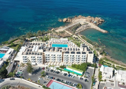 Queens Bay Hotel