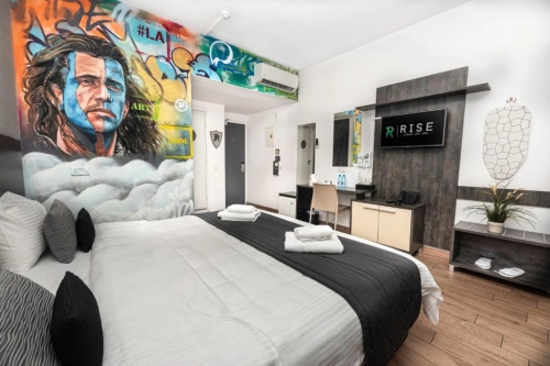Rise Hotel