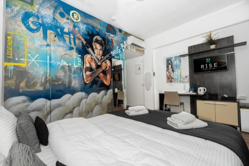 Rise Hotel