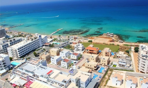 Mike & Lenos Tsoukkas Luxury Villas